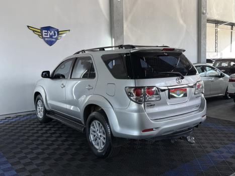 TOYOTA Hilux SW4 3.0 16V 4P SRV 4X4 TURBO DIESEL AUTOM�TICO, Foto 4
