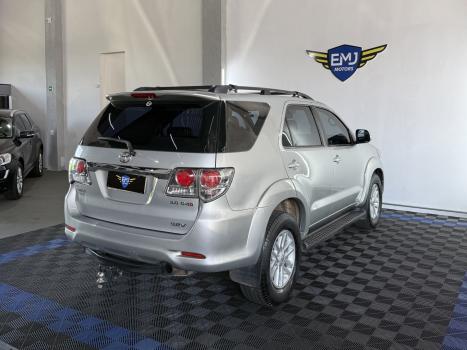 TOYOTA Hilux SW4 3.0 16V 4P SRV 4X4 TURBO DIESEL AUTOM�TICO, Foto 6