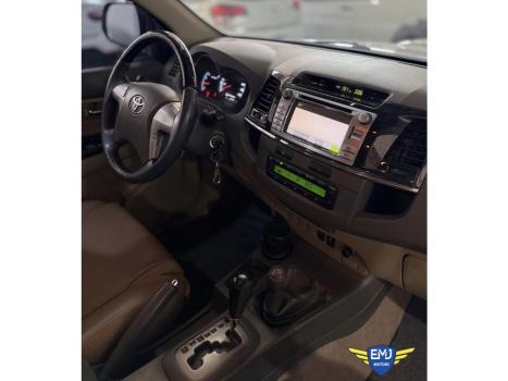 TOYOTA Hilux SW4 3.0 16V 4P SRV 4X4 TURBO DIESEL AUTOM�TICO, Foto 9