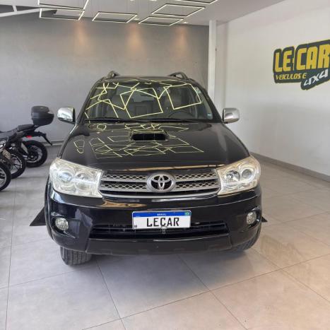 TOYOTA Hilux SW4 3.0 16V 4P SRV 4X4 7 LUGARES TURBO DIESEL AUTOM�TICO, Foto 2