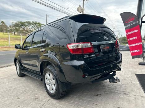 TOYOTA Hilux SW4 3.0 16V 4P SRV 4X4 TURBO DIESEL AUTOMÁTICO, Foto 3