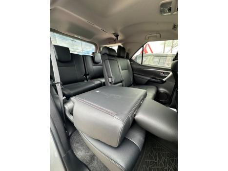 TOYOTA Hilux SW4 4.0 V6 24V 4P SRV 7LUGARES 4X4 AUTOMÁTICO, Foto 12