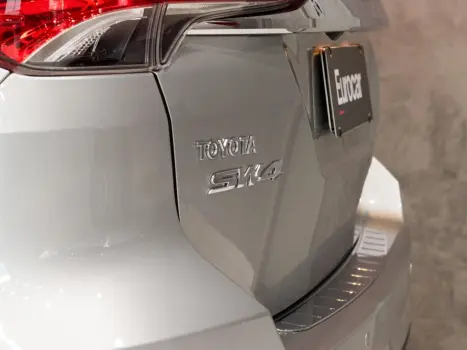 TOYOTA Hilux SW4 , Foto 5