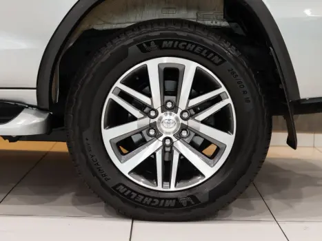 TOYOTA Hilux SW4 , Foto 9