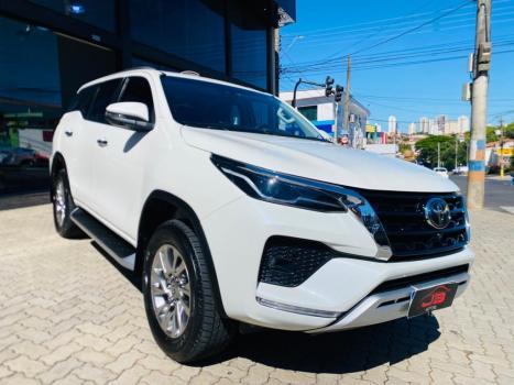 TOYOTA Hilux SW4 , Foto 2