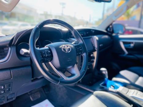 TOYOTA Hilux SW4 , Foto 7