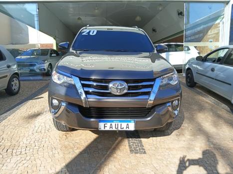 TOYOTA Hilux SW4 , Foto 1