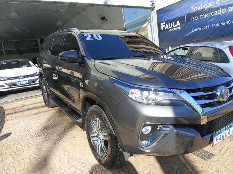 TOYOTA Hilux SW4 , Foto 2