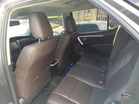 TOYOTA Hilux SW4 , Foto 7