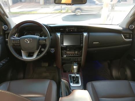 TOYOTA Hilux SW4 , Foto 9