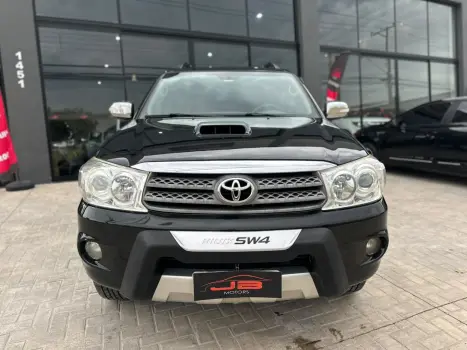 TOYOTA Hilux SW4 , Foto 1