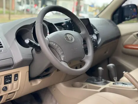 TOYOTA Hilux SW4 , Foto 4