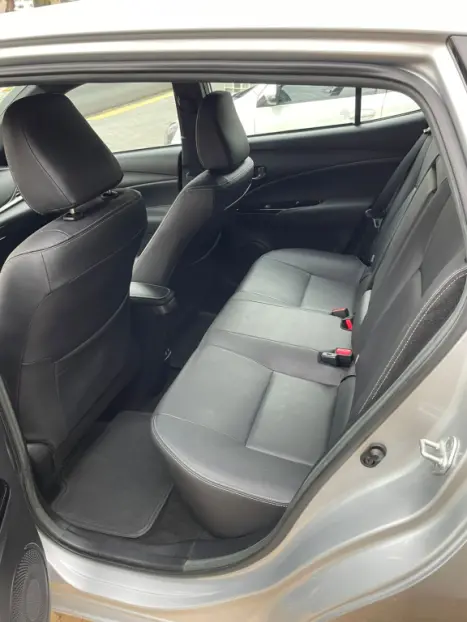 TOYOTA Yaris Hatch 1.5 16V 4P FLEX XLS MULTIDRIVE AUTOMTICO CVT, Foto 8