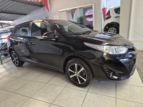 TOYOTA Yaris Hatch 1.5 16V 4P FLEX XS CONNECT MULTIDRIVE AUTOMTICO CVT, Foto 2