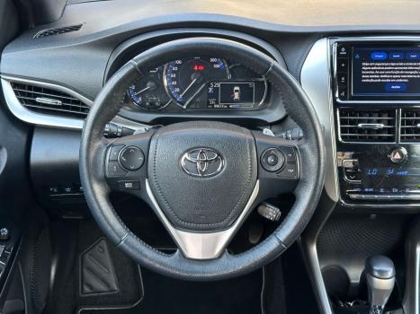 TOYOTA Yaris Hatch 1.5 16V 4P FLEX XS MULTIDRIVE AUTOMTICO CVT, Foto 8