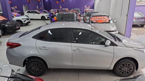 TOYOTA Yaris Hatch 1.5 16V 4P FLEX XL MULTIDRIVE AUTOMTICO CVT, Foto 3