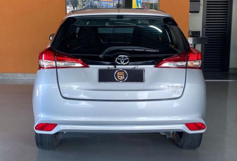 TOYOTA Yaris Hatch 1.3 16V 4P FLEX XL PLUS TECH MULTIDRIVE AUTOMTICO CVT, Foto 6