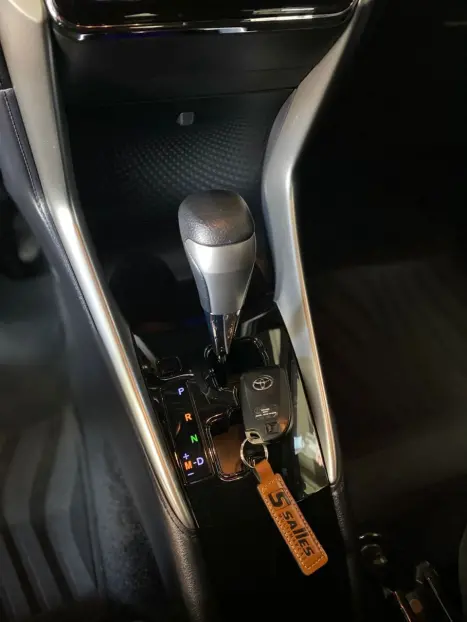 TOYOTA Yaris Hatch 1.3 16V 4P FLEX XL PLUS TECH MULTIDRIVE AUTOMTICO CVT, Foto 12