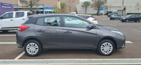 TOYOTA Yaris Hatch 1.5 16V 4P FLEX XL MULTIDRIVE AUTOMTICO CVT, Foto 3