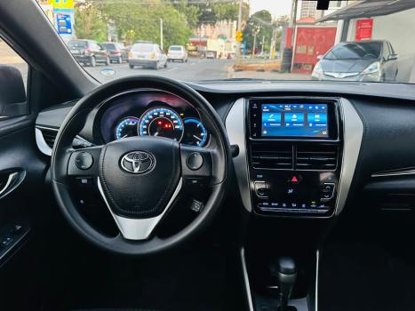 TOYOTA Yaris Hatch 1.5 16V 4P FLEX XL PLUS CONNECT MULTIDRIVE AUTOMTICO CVT, Foto 9