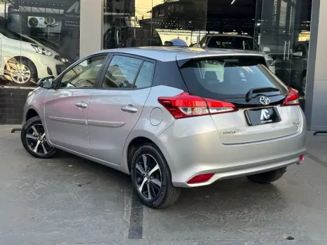 TOYOTA Yaris Hatch 1.5 16V 4P FLEX XS CONNECT MULTIDRIVE AUTOMTICO CVT, Foto 4