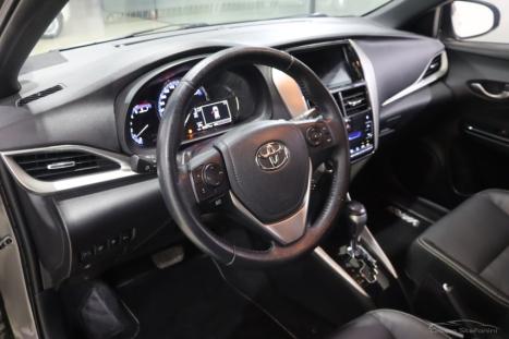 TOYOTA Yaris Hatch 1.5 16V 4P FLEX XS MULTIDRIVE AUTOMTICO CVT, Foto 4