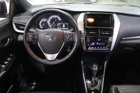 TOYOTA Yaris Hatch 1.5 16V 4P FLEX XS MULTIDRIVE AUTOMTICO CVT, Foto 5