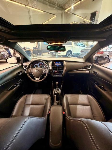 TOYOTA Yaris Hatch 1.5 16V 4P FLEX XLS MULTIDRIVE AUTOMTICO CVT, Foto 8