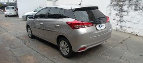 TOYOTA Yaris Hatch 1.3 16V 4P FLEX XL PLUS TECH MULTIDRIVE AUTOMTICO CVT, Foto 6