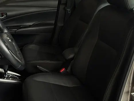 TOYOTA Yaris Hatch 1.5 16V 4P FLEX XLS MULTIDRIVE AUTOMTICO CVT, Foto 6