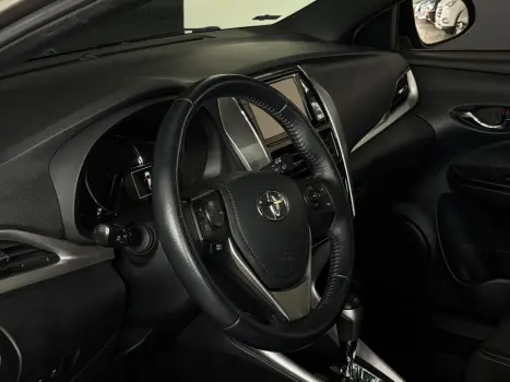 TOYOTA Yaris Hatch 1.5 16V 4P FLEX XLS MULTIDRIVE AUTOMTICO CVT, Foto 7