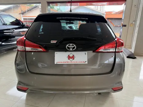 TOYOTA Yaris Hatch 1.3 16V 4P FLEX XL MULTIDRIVE AUTOM�TICO CVT, Foto 5