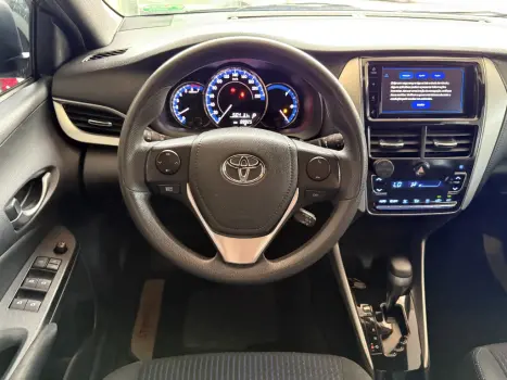 TOYOTA Yaris Hatch 1.3 16V 4P FLEX XL MULTIDRIVE AUTOM�TICO CVT, Foto 8