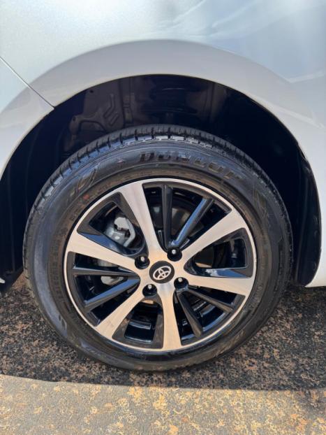 TOYOTA Yaris Hatch 1.5 16V 4P FLEX XL MULTIDRIVE AUTOM�TICO CVT, Foto 5