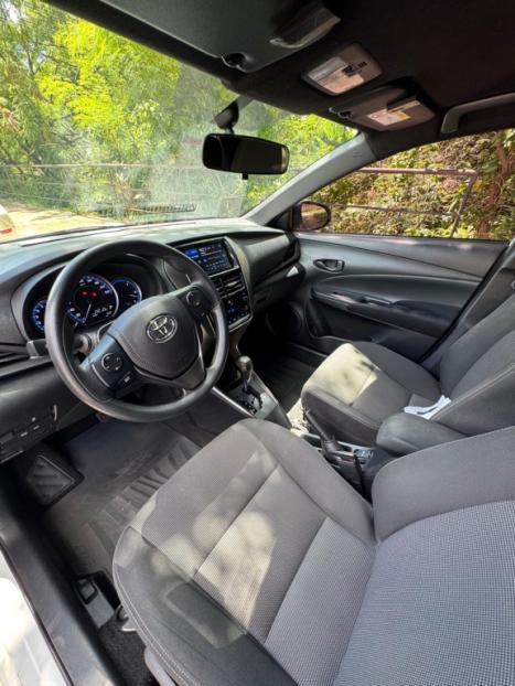 TOYOTA Yaris Hatch 1.5 16V 4P FLEX XL MULTIDRIVE AUTOM�TICO CVT, Foto 7