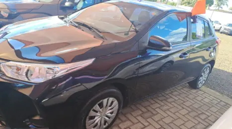 TOYOTA Yaris Hatch 1.3 16V 4P FLEX XL, Foto 2