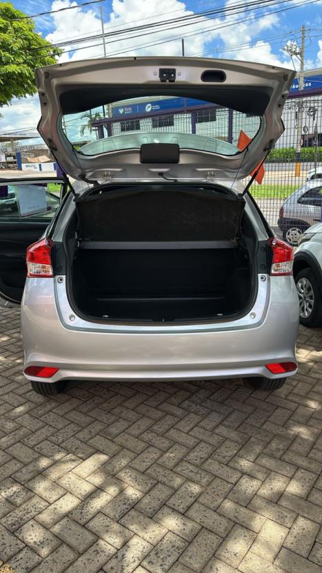 TOYOTA Yaris Hatch 1.3 16V 4P FLEX XL, Foto 6