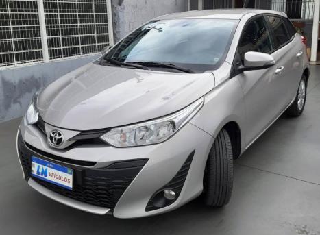 TOYOTA Yaris Hatch 1.3 16V 4P FLEX XL PLUS TECH MULTIDRIVE AUTOM�TICO CVT, Foto 3