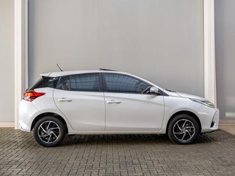 TOYOTA Yaris Hatch 1.5 16V 4P FLEX XLS MULTIDRIVE AUTOM�TICO CVT, Foto 8