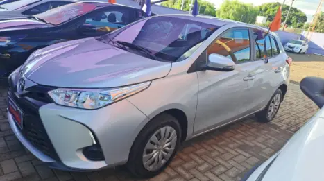 TOYOTA Yaris Hatch 1.3 16V 4P FLEX XL, Foto 2