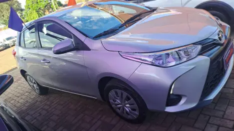 TOYOTA Yaris Hatch 1.3 16V 4P FLEX XL, Foto 3