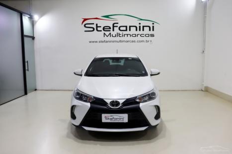 TOYOTA Yaris Hatch 1.5 16V 4P FLEX XS MULTIDRIVE AUTOM�TICO CVT, Foto 2