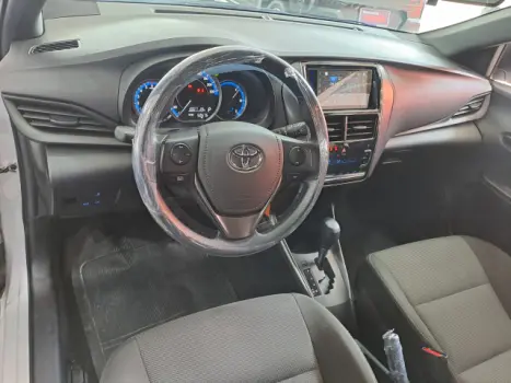 TOYOTA Yaris Hatch 1.3 16V 4P FLEX XL, Foto 6