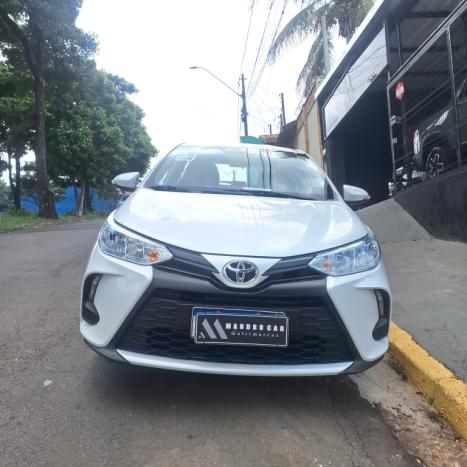 TOYOTA Yaris Hatch 1.5 16V 4P FLEX XL MULTIDRIVE AUTOM�TICO CVT, Foto 1