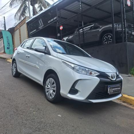 TOYOTA Yaris Hatch 1.5 16V 4P FLEX XL MULTIDRIVE AUTOM�TICO CVT, Foto 2