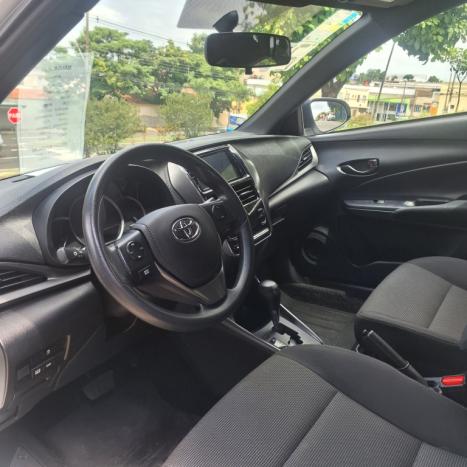 TOYOTA Yaris Hatch 1.5 16V 4P FLEX XL MULTIDRIVE AUTOM�TICO CVT, Foto 7