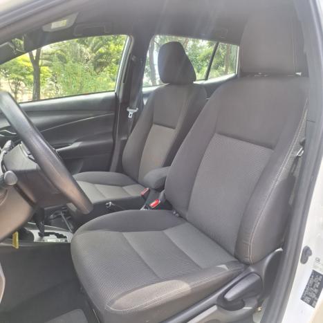 TOYOTA Yaris Hatch 1.5 16V 4P FLEX XL MULTIDRIVE AUTOM�TICO CVT, Foto 9