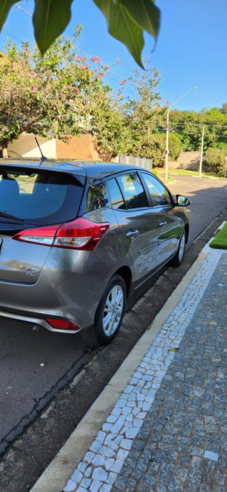 TOYOTA Yaris Hatch 1.3 16V 4P FLEX XL PLUS TECH MULTIDRIVE AUTOM�TICO CVT, Foto 3