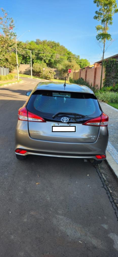 TOYOTA Yaris Hatch 1.3 16V 4P FLEX XL PLUS TECH MULTIDRIVE AUTOM�TICO CVT, Foto 6