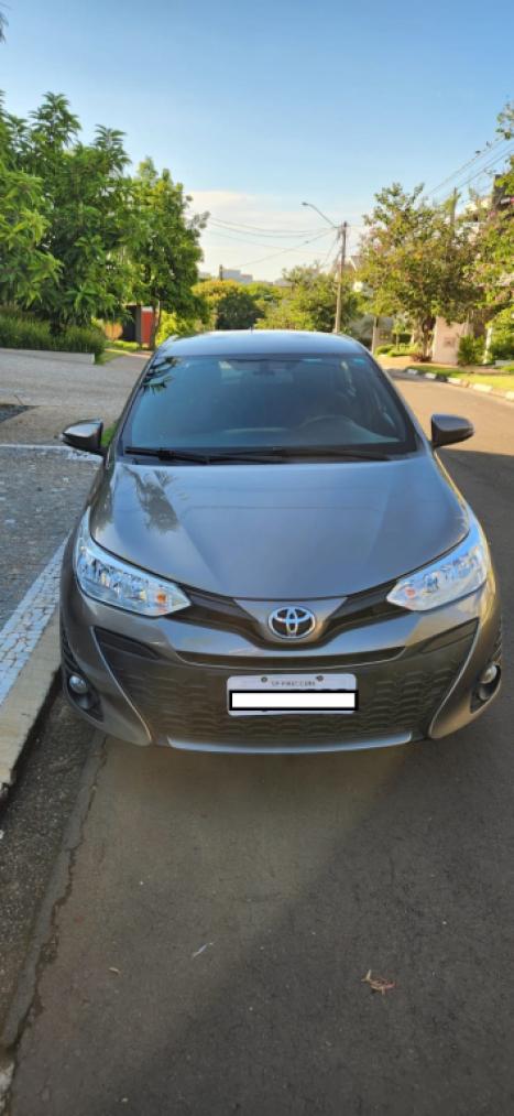 TOYOTA Yaris Hatch 1.3 16V 4P FLEX XL PLUS TECH MULTIDRIVE AUTOM�TICO CVT, Foto 2